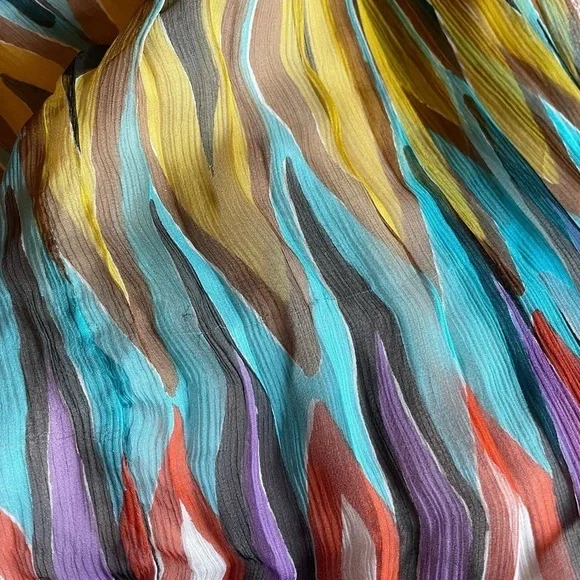 Tory Burch dress.   Lined.  Perfect for your tropical getaway! - Picture 5 of 6